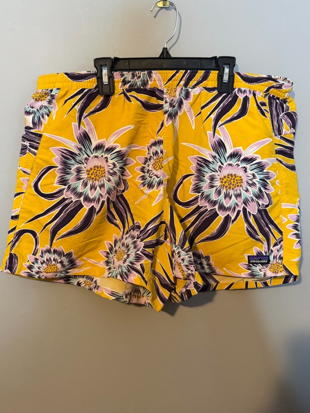 Patagonia Yellow Floral Elastic-Waist Women's Shorts